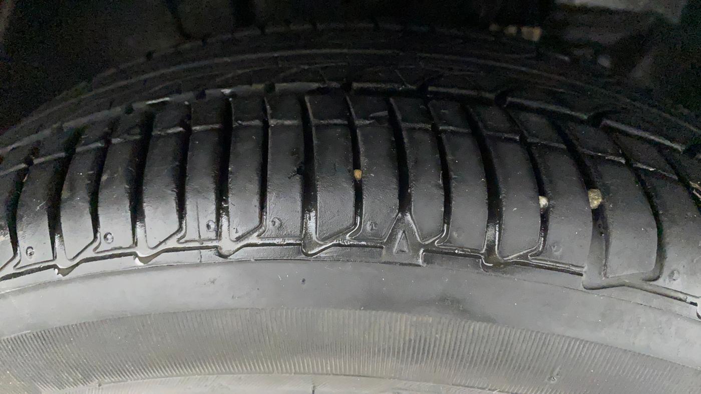 2021 Tata TIGOR XZ PLUS PETROL, Petrol, Manual, 11,676 km, Right Front Tyre Tread