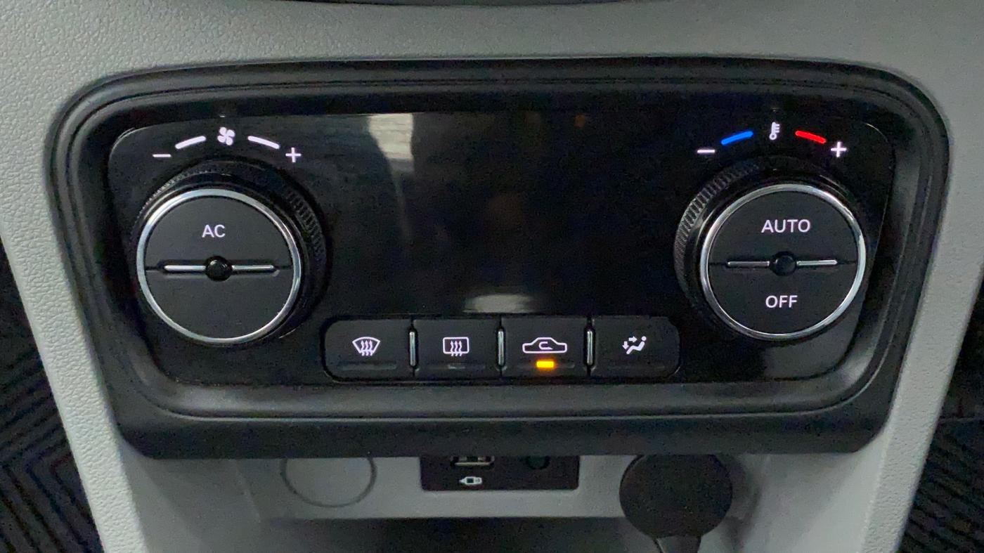 2021 Tata TIGOR XZ PLUS PETROL, Petrol, Manual, 11,676 km, Automatic Climate Control