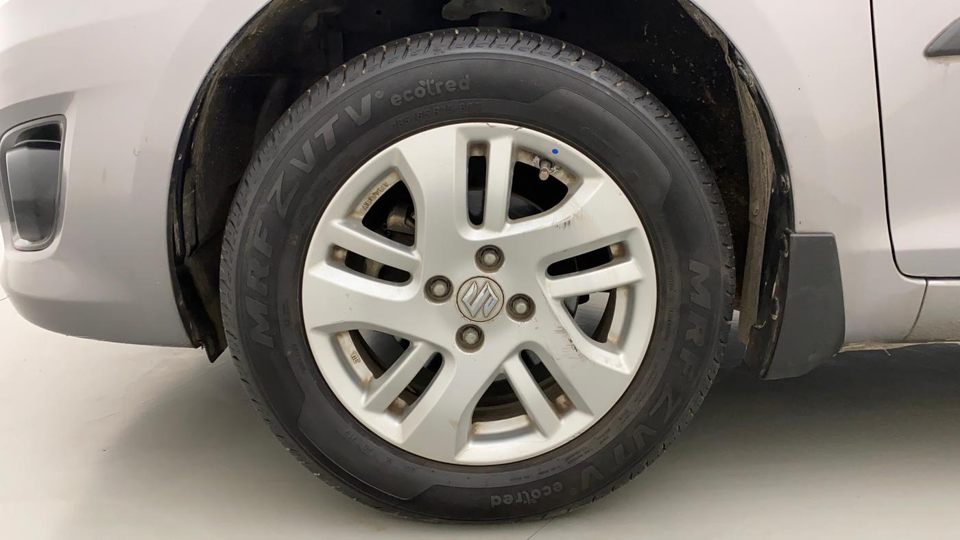 2014 Maruti Swift Dzire ZXI, Petrol, Manual, 93,985 km, Left Front Wheel