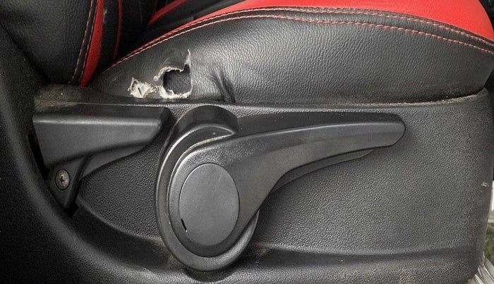 2019 Tata Tiago XZ PLUS PETROL, Petrol, Manual, 49,563 km, Driver Side Adjustment Panel