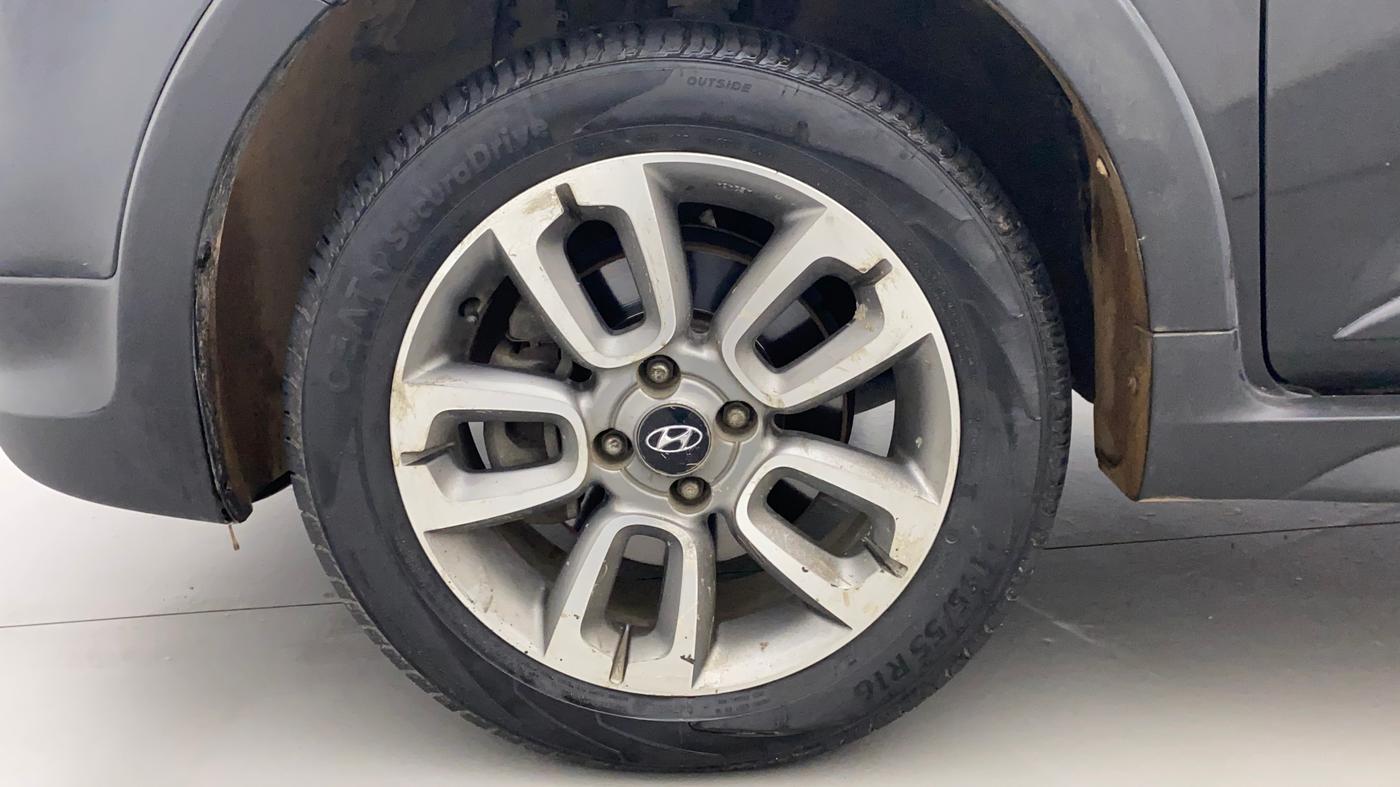2016 Hyundai i20 Active 1.2 S, Petrol, Manual, 75,229 km, Left Front Wheel