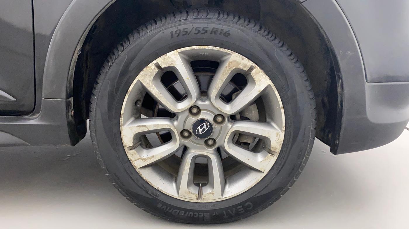 2016 Hyundai i20 Active 1.2 S, Petrol, Manual, 75,229 km, Right Front Wheel
