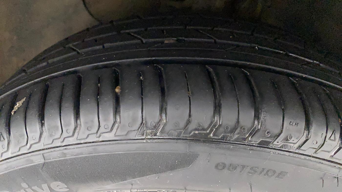 2016 Hyundai i20 Active 1.2 S, Petrol, Manual, 75,229 km, Left Front Tyre Tread