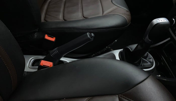 2018 Renault Duster RXS CVT, Petrol, Automatic, 44,165 km, Gear Lever