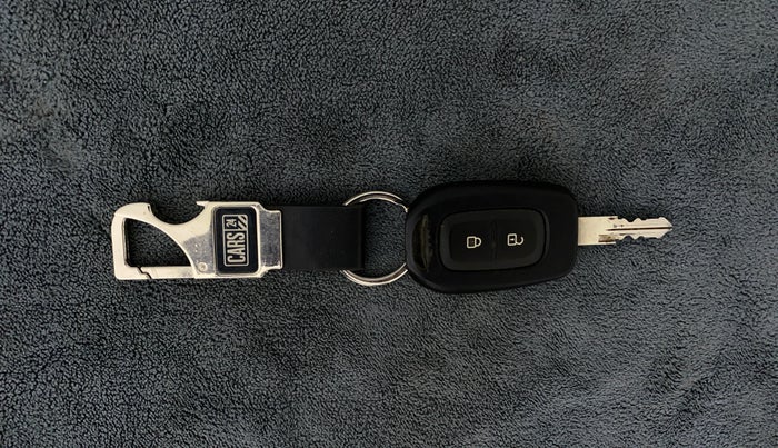 2018 Renault Duster RXS CVT, Petrol, Automatic, 44,165 km, Key Close Up