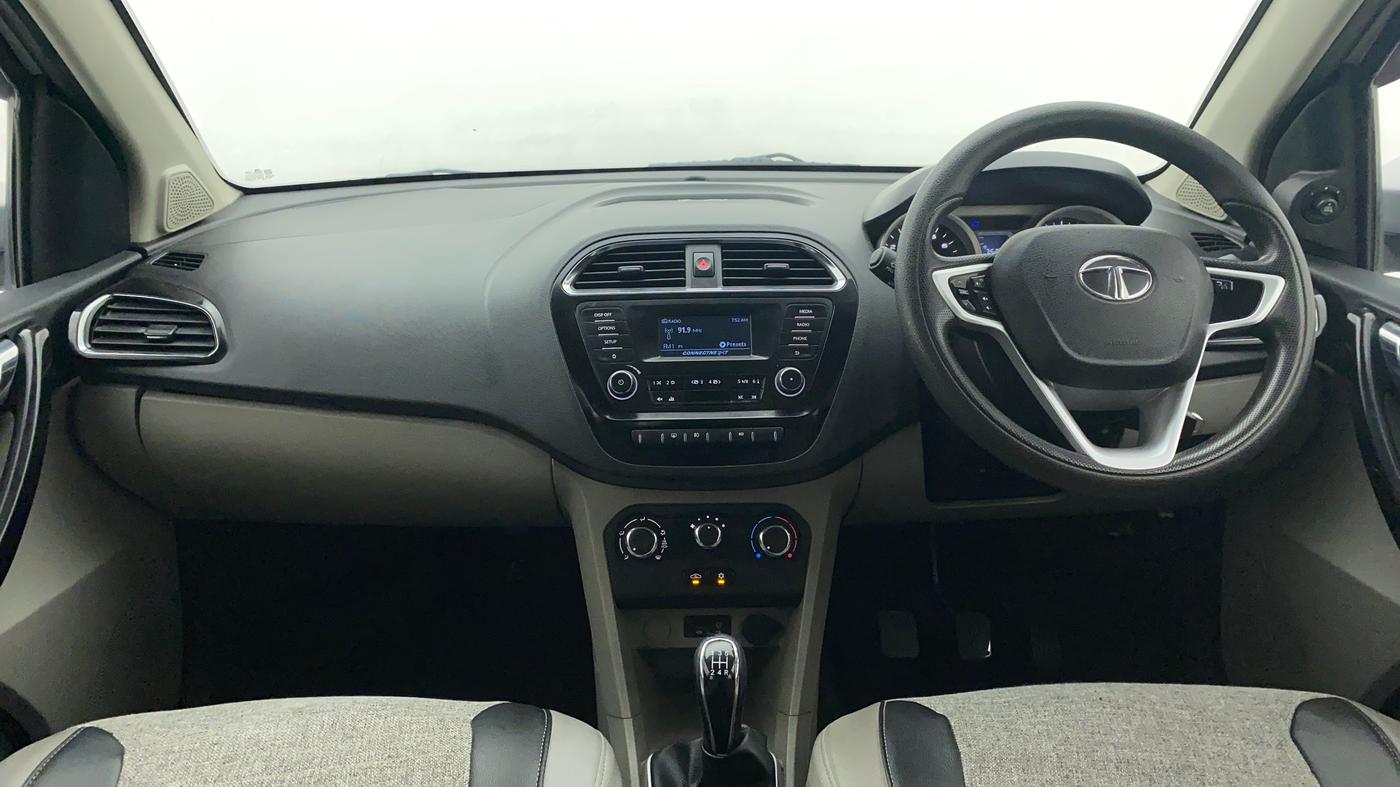 2017 Tata Tiago XZ PETROL, Petrol, Manual, 54,994 km, Dashboard