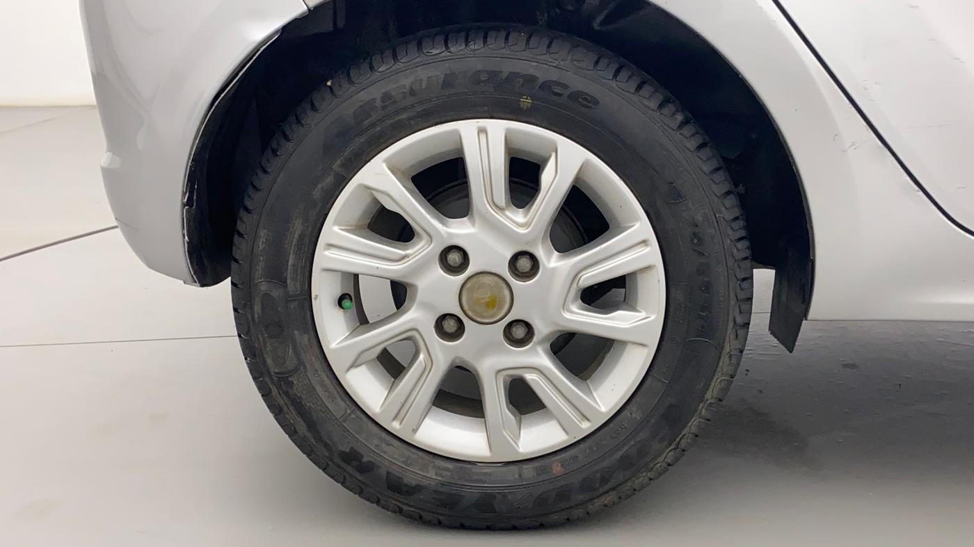 2017 Tata Tiago XZ PETROL, Petrol, Manual, 54,994 km, Right Rear Wheel
