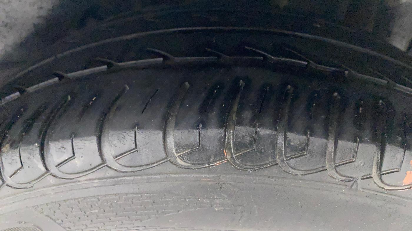2017 Tata Tiago XZ PETROL, Petrol, Manual, 54,994 km, Left Rear Tyre Tread