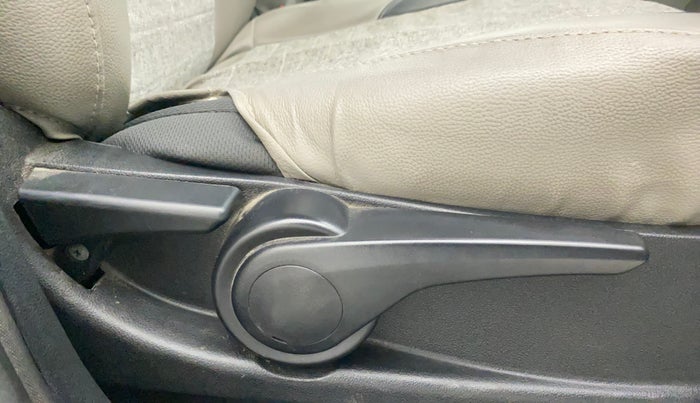 2017 Tata Tiago XZ PETROL, Petrol, Manual, 54,994 km, Driver Side Adjustment Panel