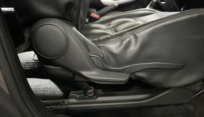 2018 Maruti Baleno ALPHA CVT PETROL 1.2, Petrol, Automatic, 68,012 km, Driver Side Adjustment Panel