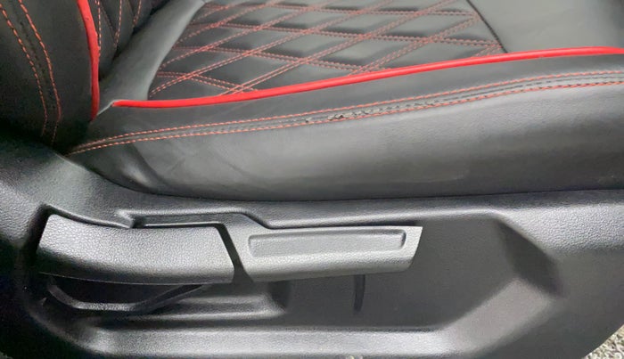 2022 Hyundai VENUE S (O) 1.0 TURBO IMT, Petrol, Manual, 7,772 km, Driver Side Adjustment Panel