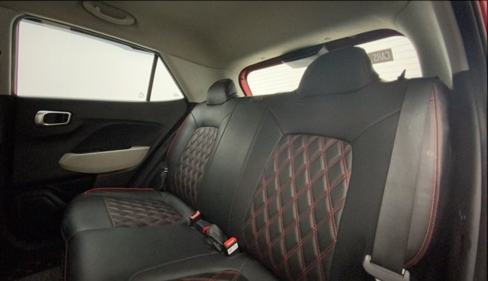 2022 Hyundai VENUE S (O) 1.0 TURBO IMT, Petrol, Manual, 7,772 km, Right Side Rear Door Cabin