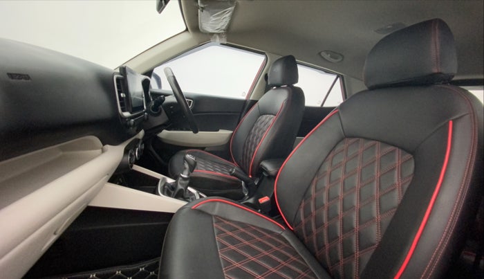 2022 Hyundai VENUE S (O) 1.0 TURBO IMT, Petrol, Manual, 7,772 km, Right Side Front Door Cabin