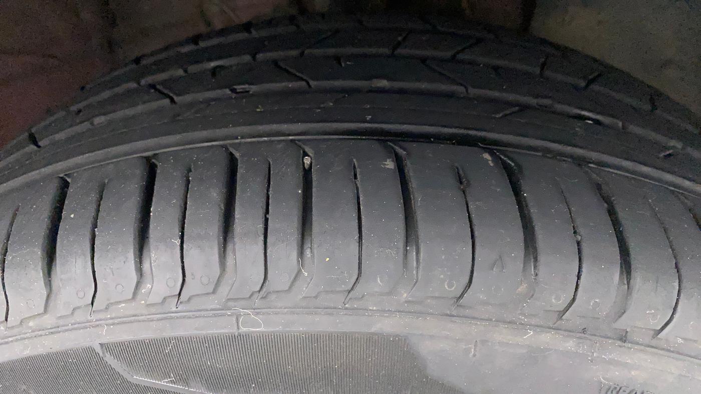 2022 Hyundai VENUE S (O) 1.0 TURBO IMT, Petrol, Manual, 7,772 km, Right Front Tyre Tread