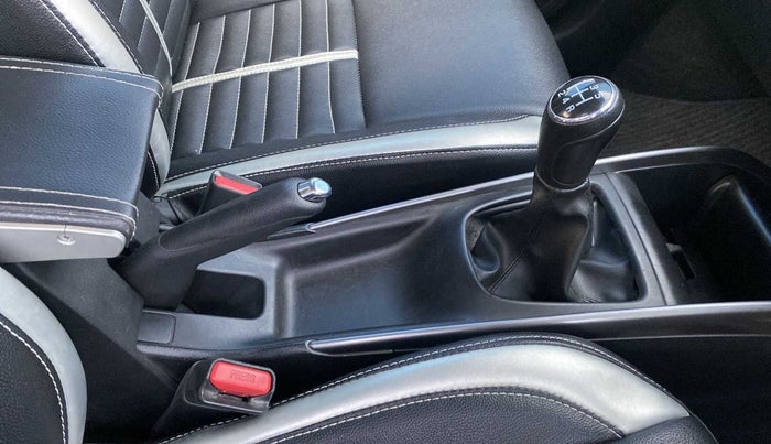 2019 Maruti Baleno DELTA PETROL 1.2, Petrol, Manual, 16,003 km, Gear Lever
