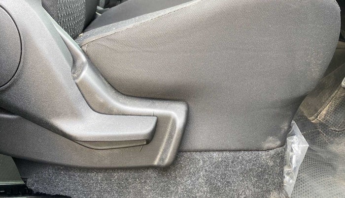 2022 Maruti IGNIS SIGMA 1.2, Petrol, Manual, 4,282 km, Driver Side Adjustment Panel