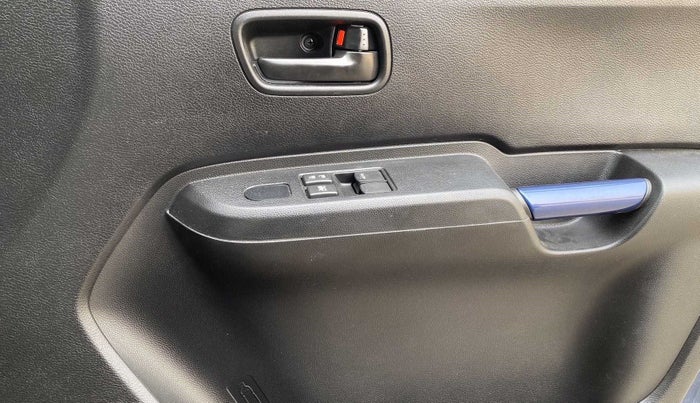 2022 Maruti IGNIS SIGMA 1.2, Petrol, Manual, 4,282 km, Driver Side Door Panels Control