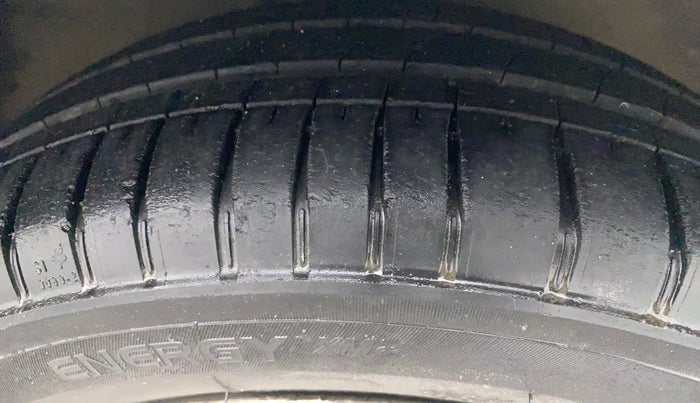 2015 Maruti Alto K10 LXI, Petrol, Manual, 90,508 km, Right Front Tyre Tread