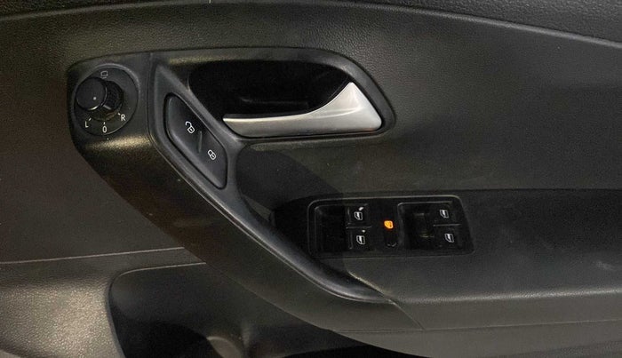 2020 Volkswagen Polo HIGHLINE PLUS 1.0L TSI, Petrol, Manual, 81,002 km, Driver Side Door Panels Control
