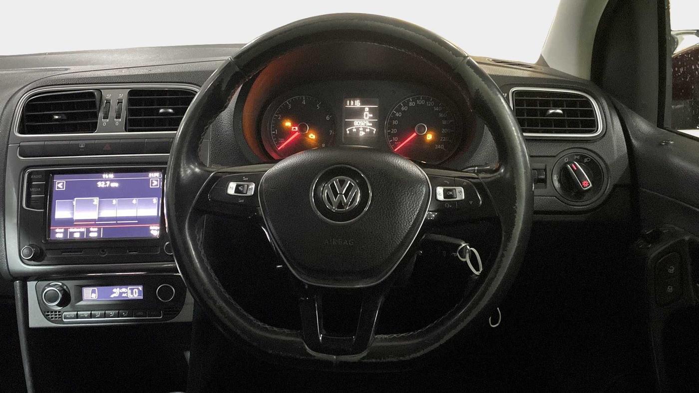 2020 Volkswagen Polo HIGHLINE PLUS 1.0L TSI, Petrol, Manual, 81,002 km, Steering Wheel Close Up