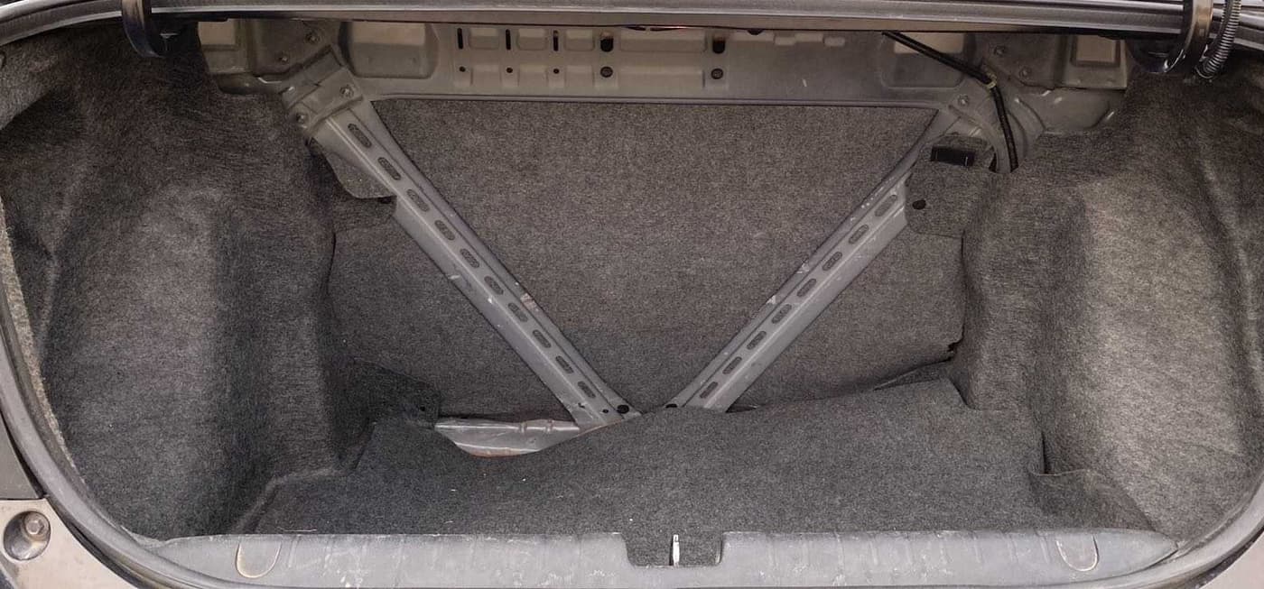 2018 Honda Amaze 1.2L I-VTEC VX, Petrol, Manual, 73,461 km, Boot Inside