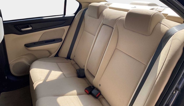 2022 Honda Amaze 1.2L I-VTEC VX CVT, Petrol, Automatic, 5,232 km, Right Side Rear Door Cabin