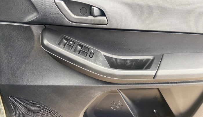 2022 Tata TIAGO NRG XZ AMT, Petrol, Automatic, 1,719 km, Driver Side Door Panels Control