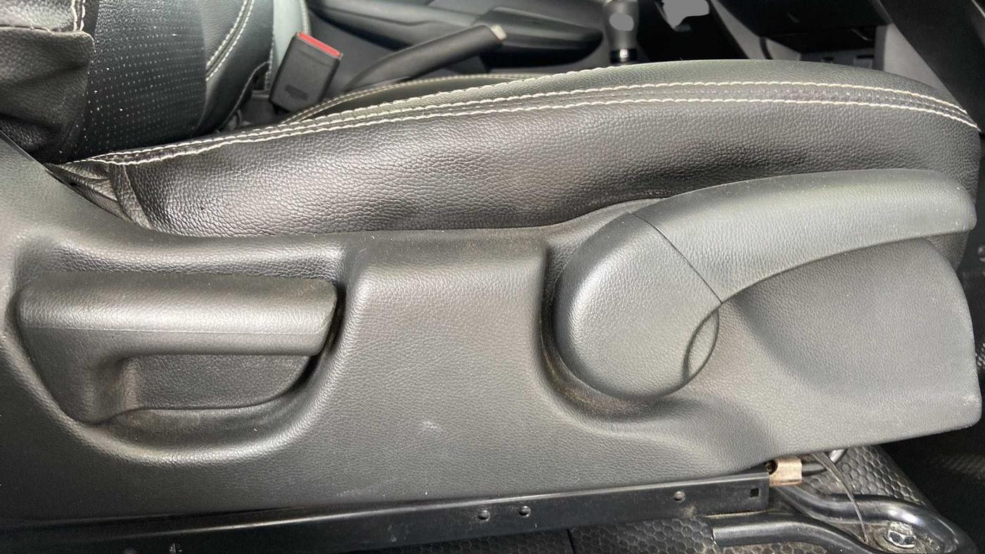 2019 Honda WR-V 1.2L I-VTEC S MT, Petrol, Manual, 13,895 km, Driver Side Adjustment Panel