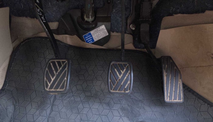 2018 Maruti Dzire VXI, Petrol, Manual, 55,254 km, Pedals