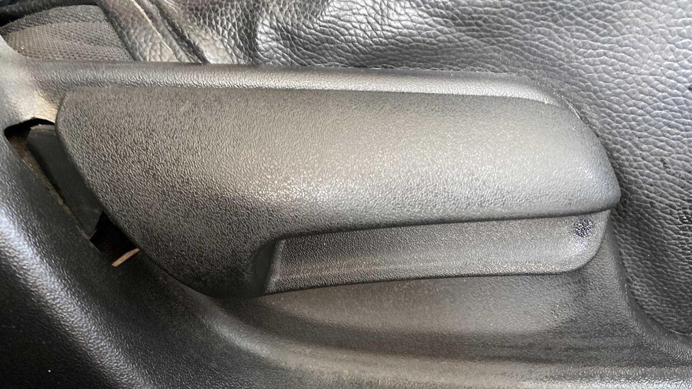 2015 Maruti Swift VXI, Petrol, Manual, 88,830 km, Driver Side Adjustment Panel