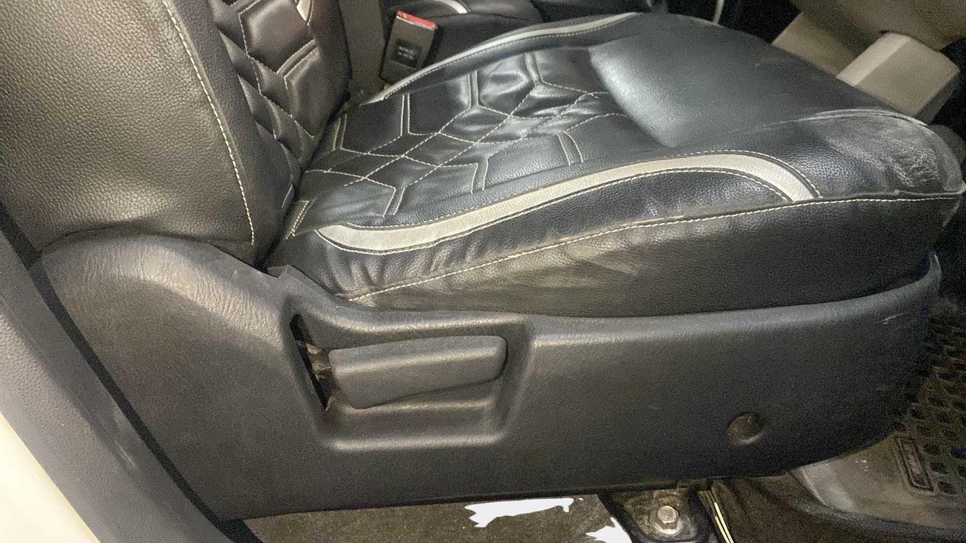 2020 Maruti Alto VXI, Petrol, Manual, 53,209 km, Driver Side Adjustment Panel