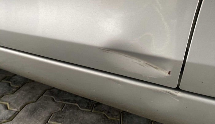 2012 Maruti Swift Dzire VXI, Petrol, Manual, 88,533 km, Front passenger door - Slightly dented