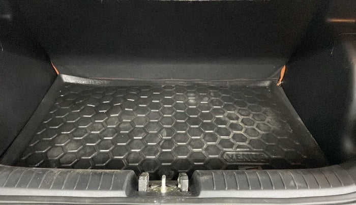 2019 Hyundai VENUE S 1.2, Petrol, Manual, 18,921 km, Boot Inside