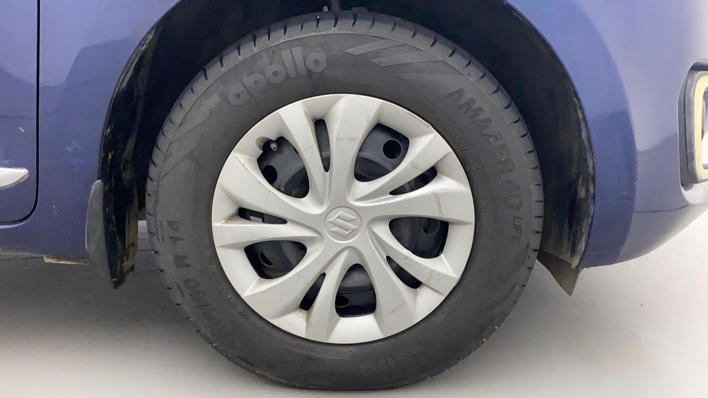 2018 Maruti Swift VDI AMT, Diesel, Automatic, 74,853 km, Right Front Wheel