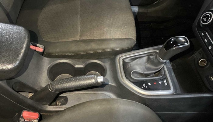 2018 Hyundai Creta SX PLUS AT 1.6 PETROL, Petrol, Automatic, 40,752 km, Gear Lever