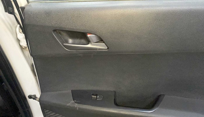 2018 Hyundai Creta SX PLUS AT 1.6 PETROL, Petrol, Automatic, 40,752 km, Right rear window switch / handle - Switch/handle not functional