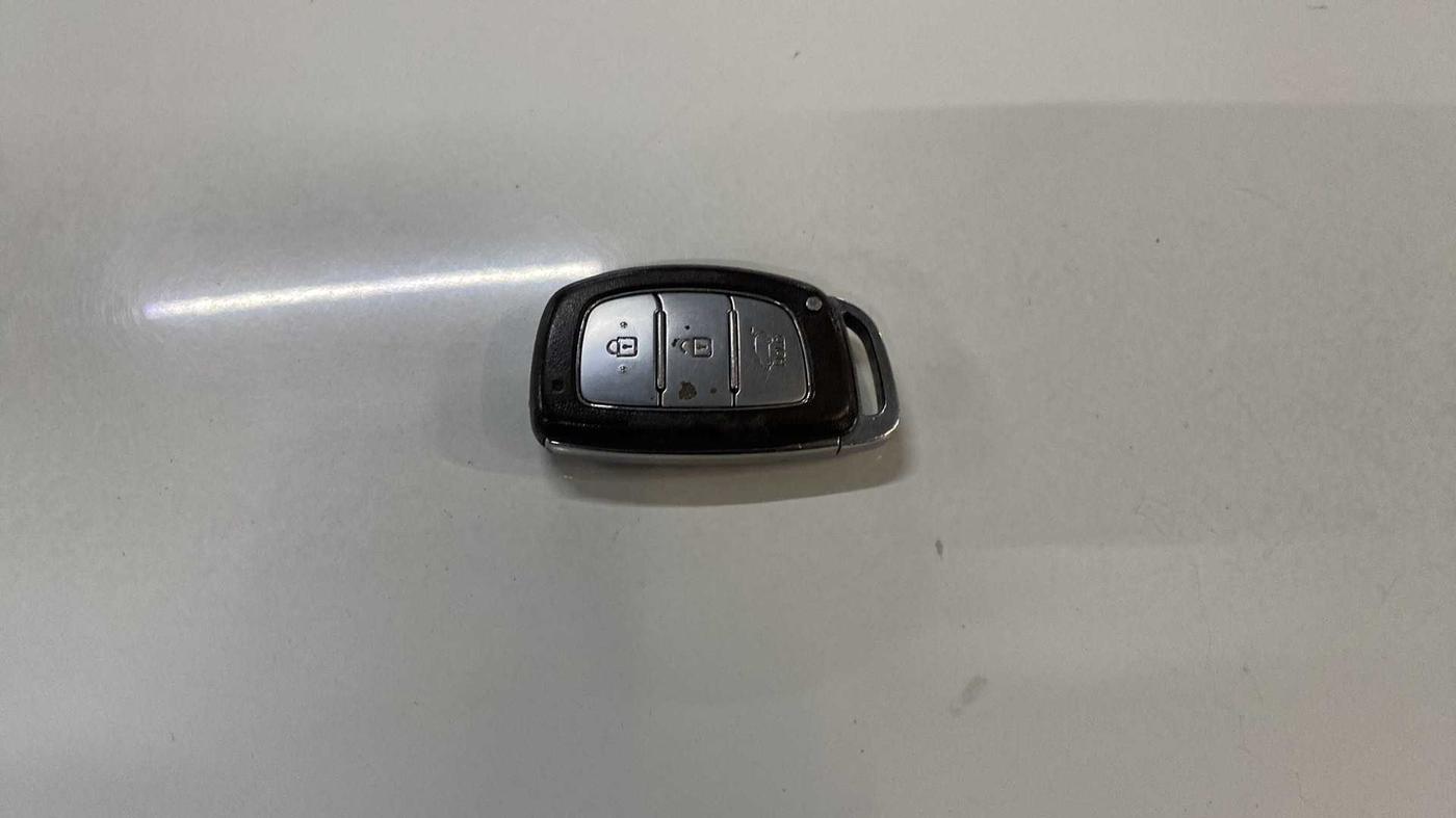 2018 Hyundai Creta SX PLUS AT 1.6 PETROL, Petrol, Automatic, 40,752 km, Key Close Up