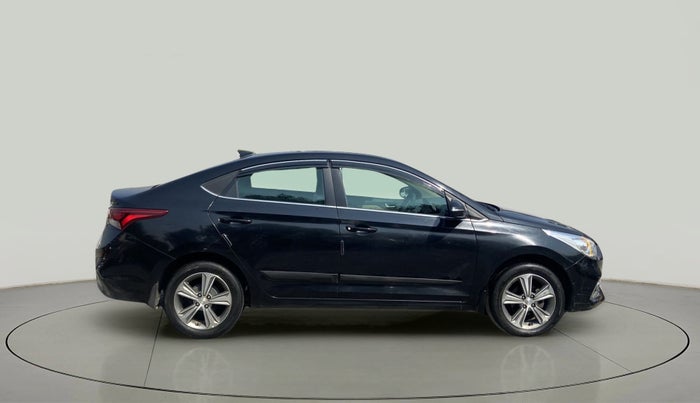 2018 Hyundai Verna 1.6 VTVT SX, Petrol, Manual, 30,881 km, Right Side View