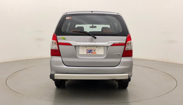 2016 Toyota Innova 2.5 VX 8 STR, Diesel, Manual, 71,386 km, Back/Rear