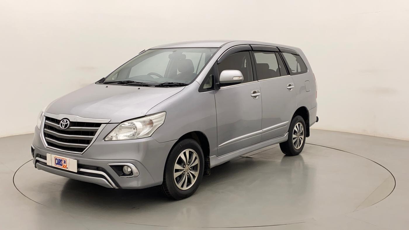 2016 Toyota Innova 2.5 VX 8 STR, Diesel, Manual, 71,386 km, Left Front Diagonal