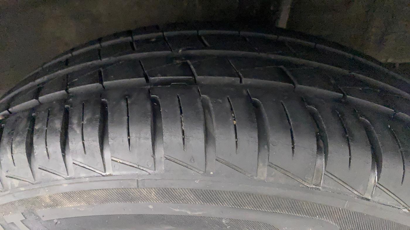 2021 Renault Kwid RXL 1.0, Petrol, Manual, 34,291 km, Left Rear Tyre Tread