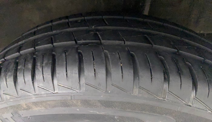 2021 Renault Kwid RXL 1.0, Petrol, Manual, 34,291 km, Left Rear Tyre Tread