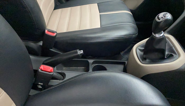 2018 Hyundai Grand i10 SPORTZ 1.2 KAPPA VTVT, Petrol, Manual, 75,741 km, Gear Lever