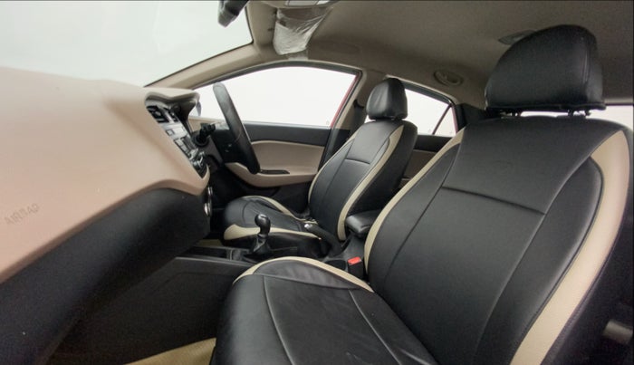 2016 Hyundai Elite i20 SPORTZ 1.2, Petrol, Manual, 78,678 km, Right Side Front Door Cabin
