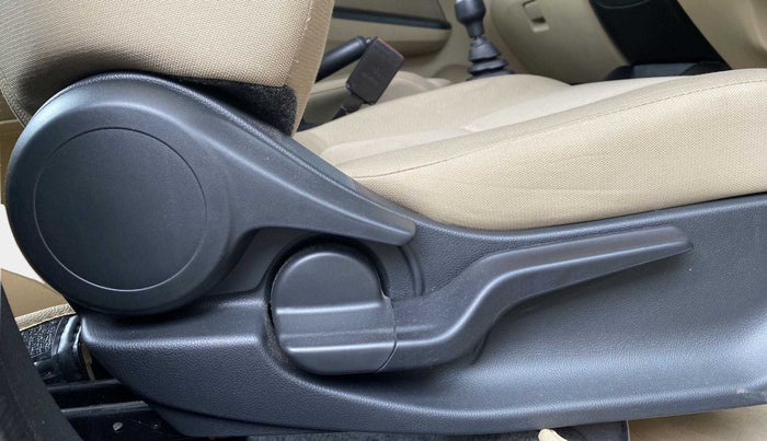 2018 Honda Amaze 1.2L I-VTEC VX, Petrol, Manual, 44,567 km, Driver Side Adjustment Panel