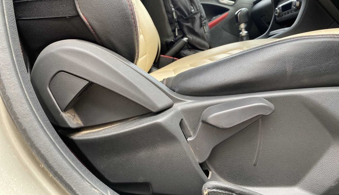 2021 Ford FREESTYLE FLAIR EDITION 1.5 DIESEL, Diesel, Manual, 44,557 km, Driver Side Adjustment Panel