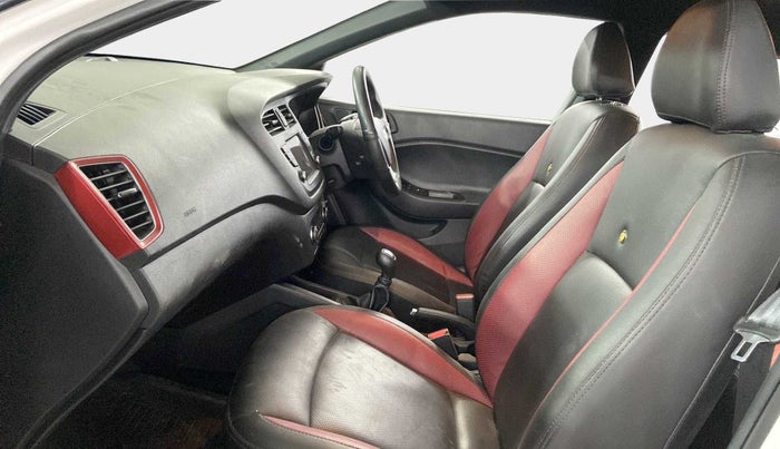 2018 Hyundai Elite i20 ASTA 1.2 DUAL TONE, Petrol, Manual, 29,164 km, Right Side Front Door Cabin