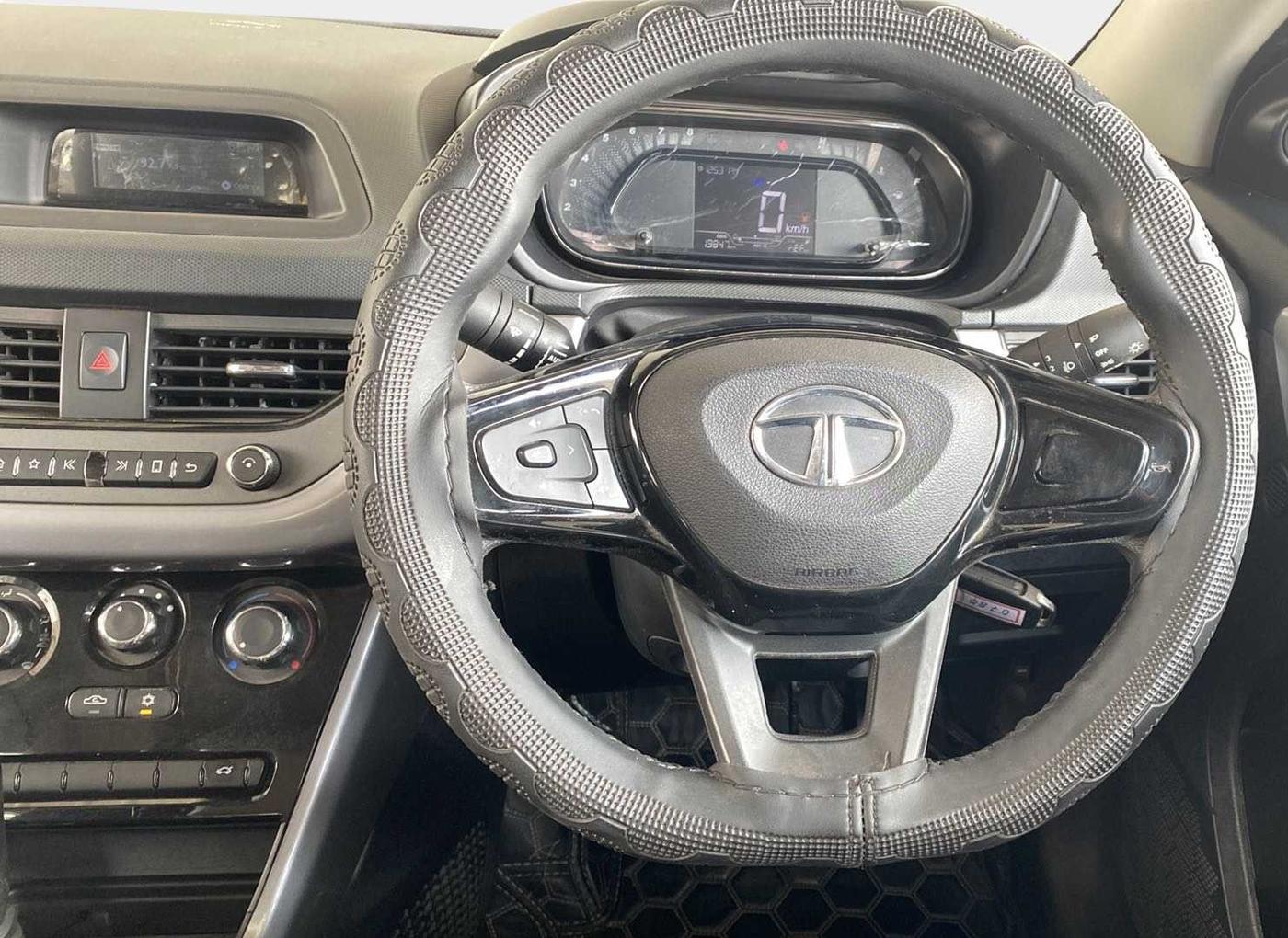2021 Tata NEXON XM SUNROOF PETROL, Petrol, Manual, 19,846 km, Steering Wheel Close Up