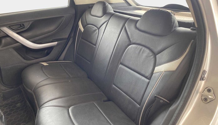 2021 Tata NEXON XM SUNROOF PETROL, Petrol, Manual, 19,846 km, Right Side Rear Door Cabin