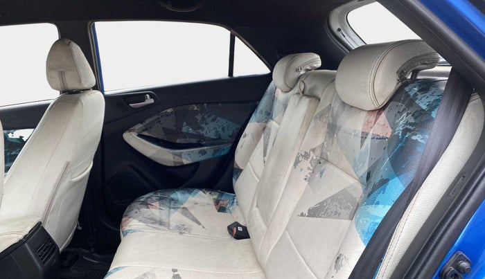 2019 Hyundai i20 Active 1.2 SX DUAL TONE, Petrol, Manual, 12,461 km, Right Side Rear Door Cabin